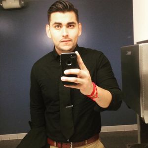 Meet your Posher, Christopher